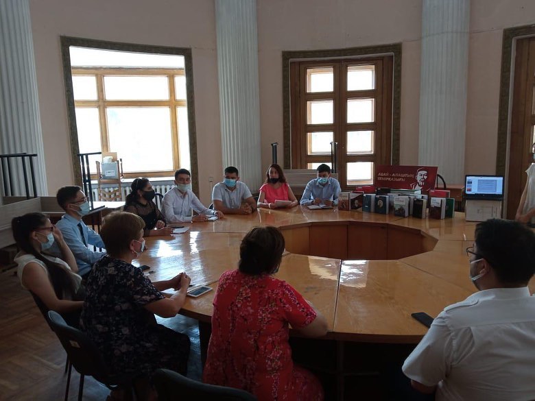Abaidyń balalarǵa arnalǵan muralary nasihattaldy